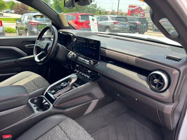 Photo of 2023 Summit White Chevrolet Colorado