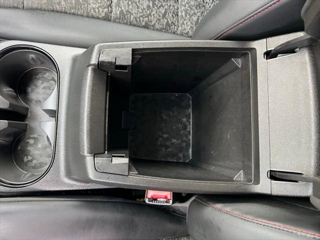 Photo of 2023 Summit White Chevrolet Colorado