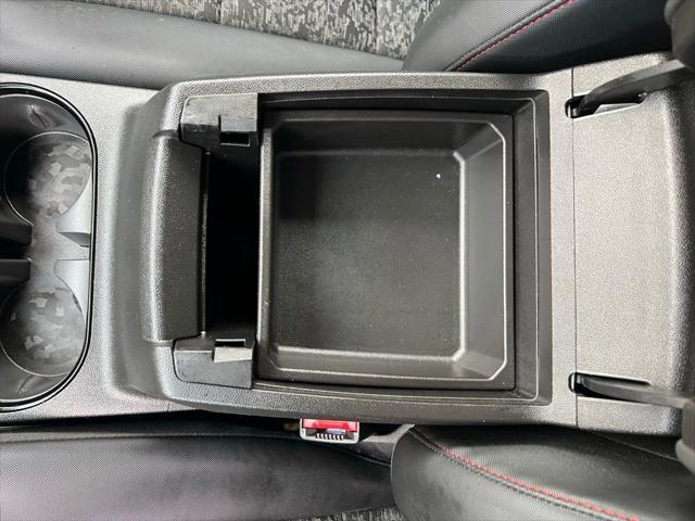 Photo of 2023 Summit White Chevrolet Colorado
