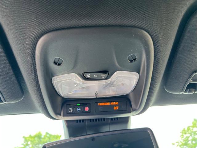 Photo of 2023 Summit White Chevrolet Colorado