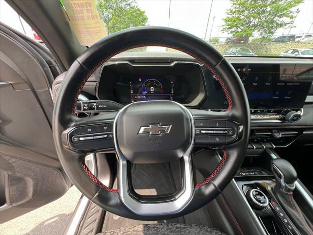 Photo of 2023 Summit White Chevrolet Colorado