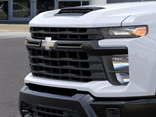 Photo of 2025 Summit White Chevrolet Silverado 2500