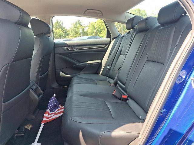 Photo of 2022 Still Night Pearl Honda Accord