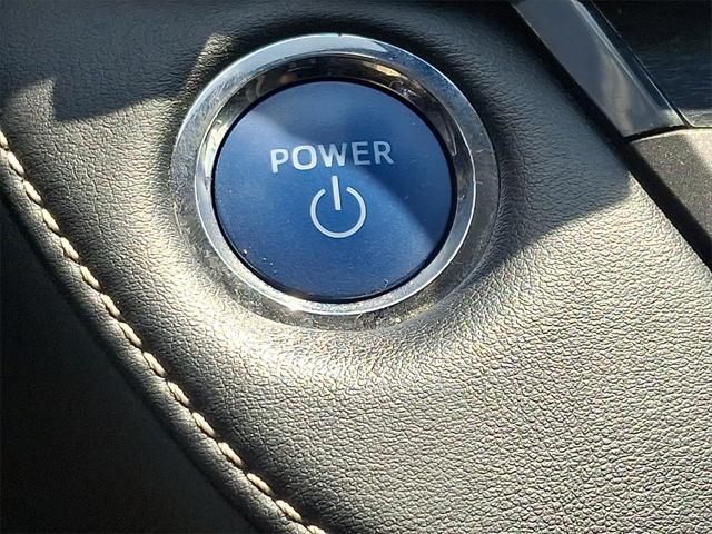 Photo of 2018 Magnetic Gray Metallic Toyota RAV4 Hybrid