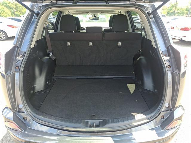Photo of 2018 Magnetic Gray Metallic Toyota RAV4 Hybrid
