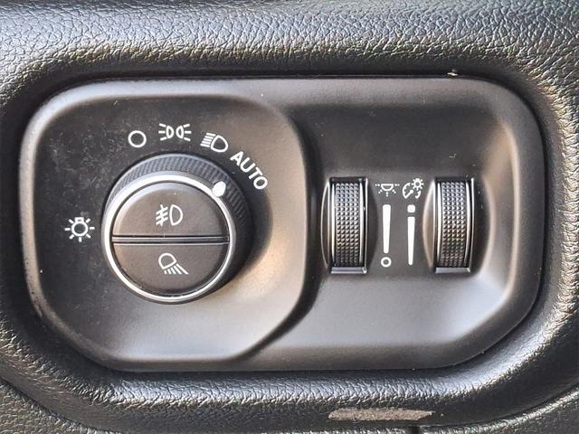 Photo of 2021 Granite Crystal Metallic Clearcoat RAM 1500