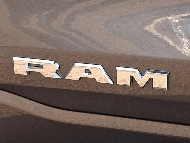 Photo of 2021 Granite Crystal Metallic Clearcoat RAM 1500