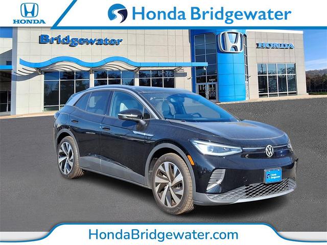 Photo of 2022 Mythos Black Metallic Volkswagen ID.4