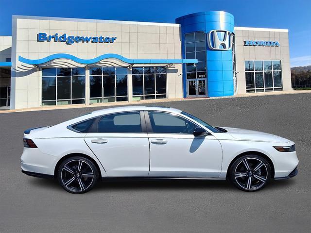 Photo of 2023 Platinum White Pearl Honda Accord Hybrid