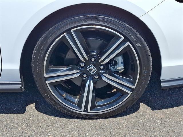 Photo of 2023 Platinum White Pearl Honda Accord Hybrid