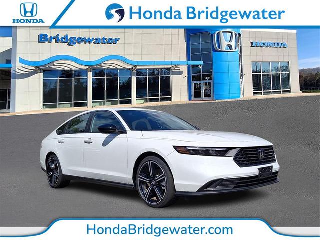 Photo of 2025 Platinum White Pearl Honda Accord Hybrid
