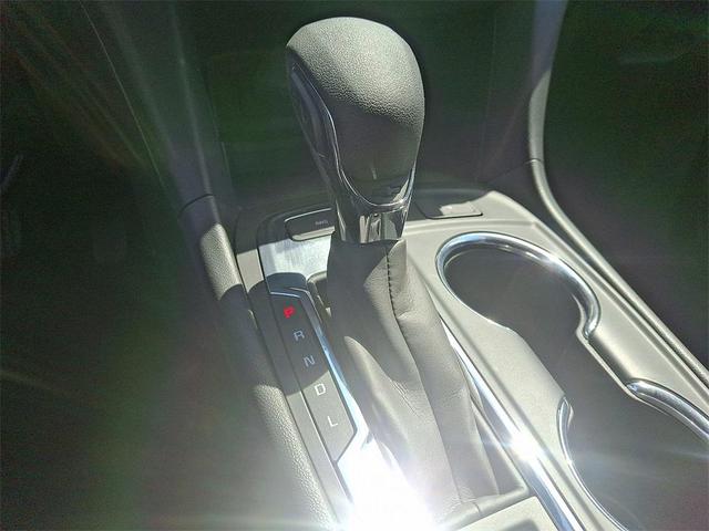 Photo of 2022 Summit White Chevrolet Equinox