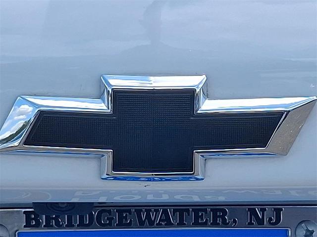 Photo of 2022 Summit White Chevrolet Equinox