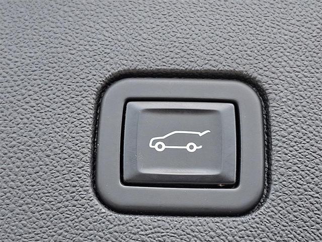 Photo of 2022 Summit White Chevrolet Equinox
