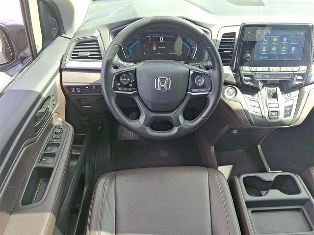 Photo of 2020 Crystal Black Pearl Honda Odyssey