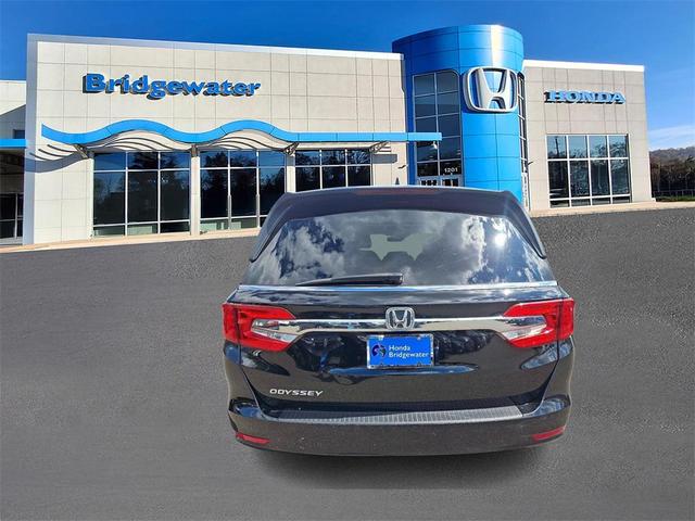 Photo of 2020 Crystal Black Pearl Honda Odyssey