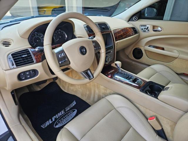 Photo of 2009 Porcelain Jaguar XK