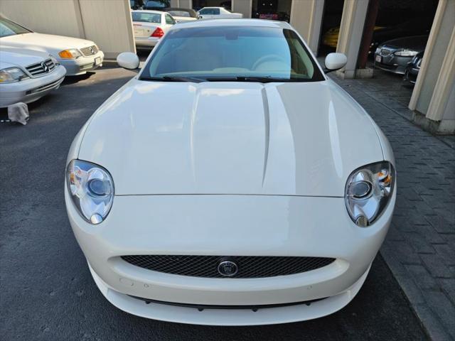 Photo of 2009 Porcelain Jaguar XK