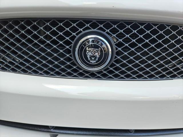 Photo of 2009 Porcelain Jaguar XK