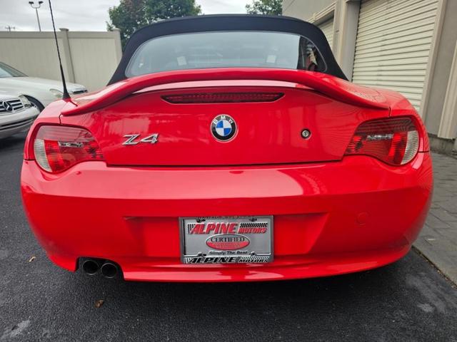 Photo of 2007 Bright Red BMW Z4