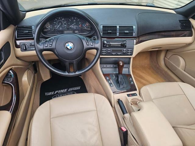 Photo of 2004 Jet Black BMW 325