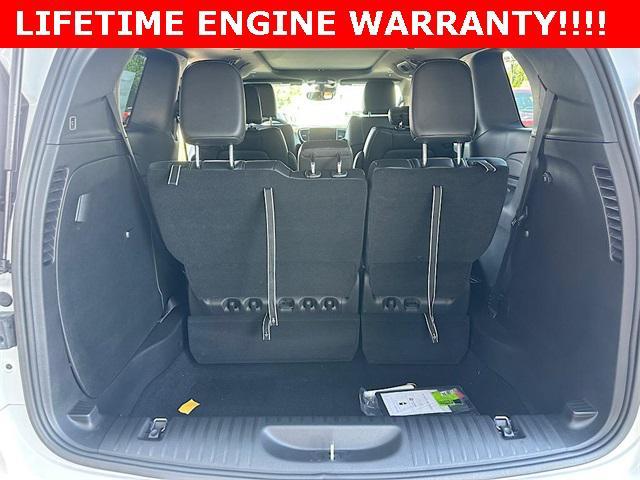 Photo of 2026 Bright White Clearcoat Chrysler Pacifica