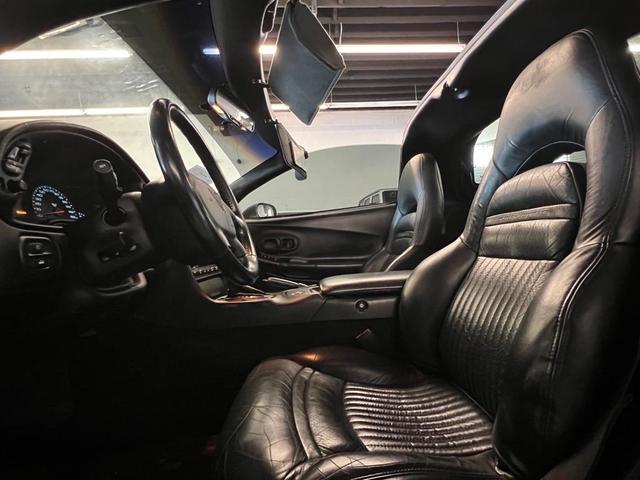 Photo of 2000 Sebring Silver Metallic (13u) Chevrolet Corvette
