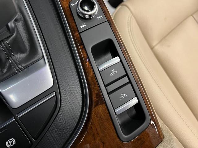 Photo of 2018 Ibis White (t9) Audi A5