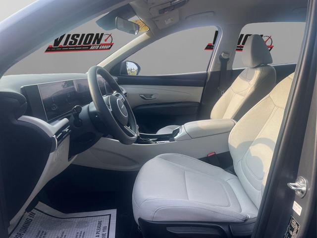 Photo of 2025 Ecotronic Gray Matte Hyundai TUCSON