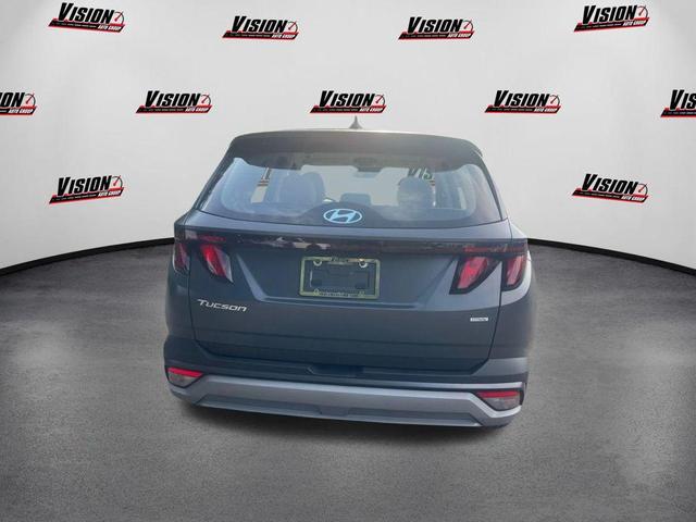 Photo of 2025 Ecotronic Gray Matte Hyundai TUCSON