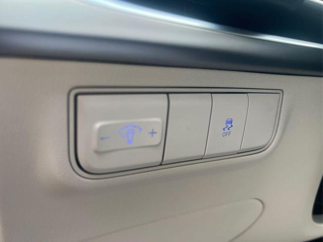 Photo of 2025 Ecotronic Gray Matte Hyundai TUCSON
