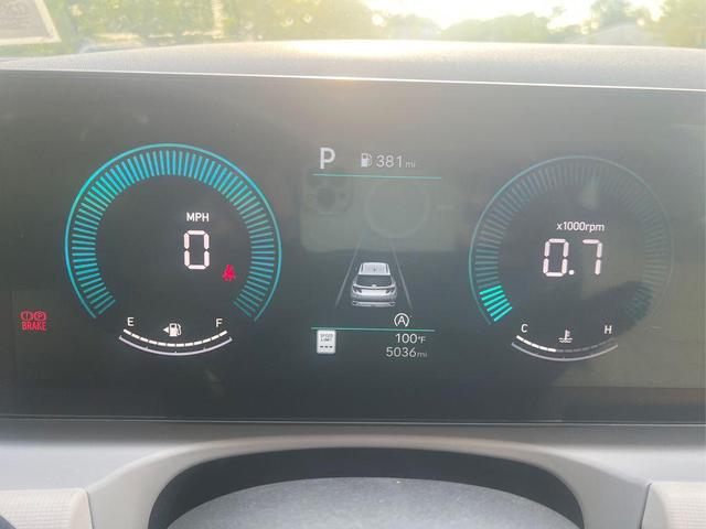Photo of 2025 Ecotronic Gray Matte Hyundai TUCSON