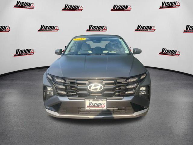 Photo of 2025 Ecotronic Gray Matte Hyundai TUCSON