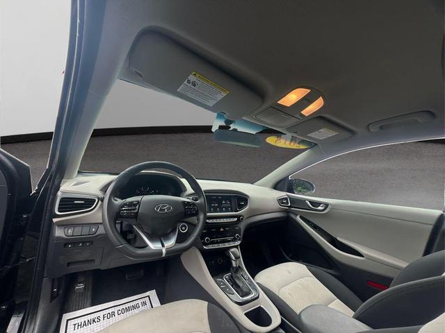 Photo of 2018 Black Noir Pearl Hyundai IONIQ Plug-In Hybrid