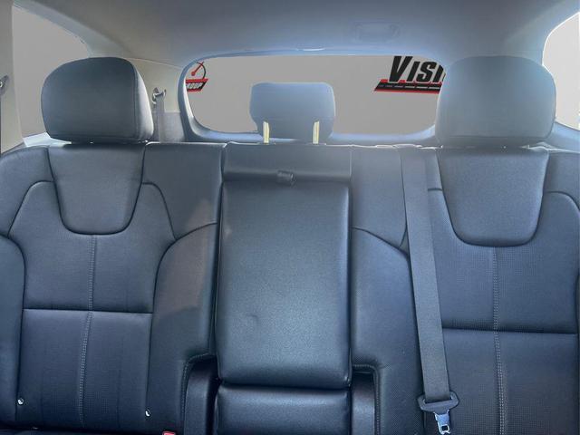 Photo of 2021 Glacial White Pearl Kia Telluride