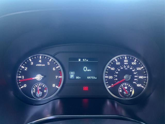 Photo of 2021 Glacial White Pearl Kia Telluride