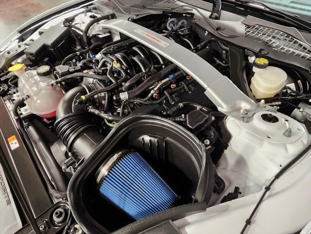 Photo of 2017 OXFORD WHITE Ford Shelby GT350R