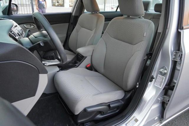 Photo of 2014 Alabaster Silver Metallic Honda Civic