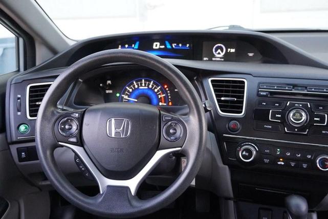 Photo of 2014 Alabaster Silver Metallic Honda Civic
