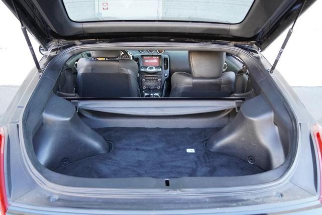 Photo of 2010 Magnetic Black Metallic Nissan 370Z