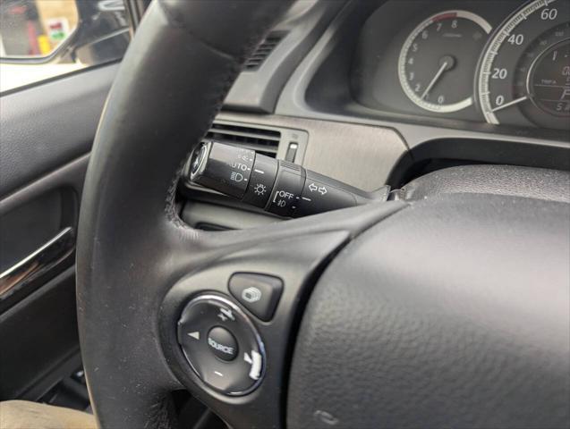 Photo of 2014 Crystal Black Pearl Honda Accord