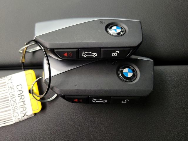 Photo of 2025 White BMW X5