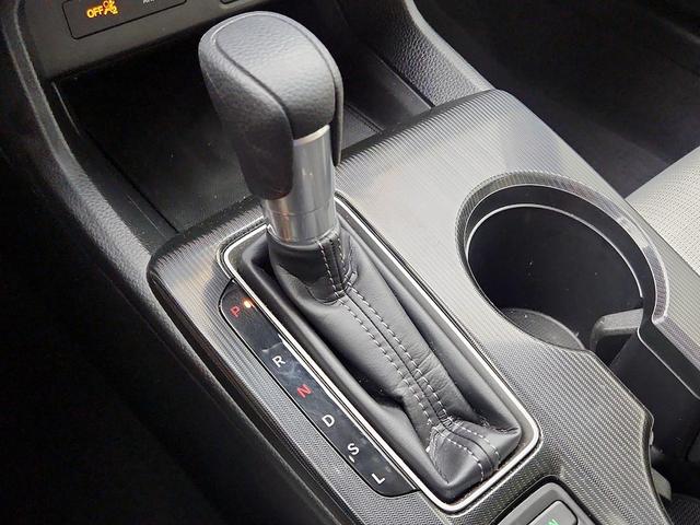 Photo of 2024 White Honda Civic