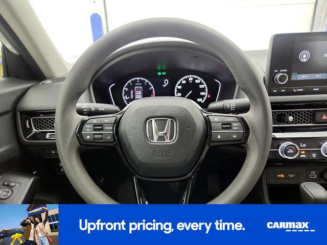 Photo of 2024 White Honda Civic