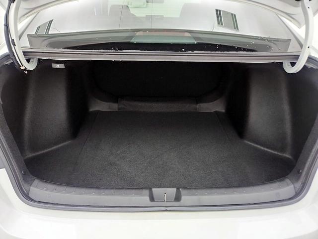 Photo of 2024 White Honda Civic