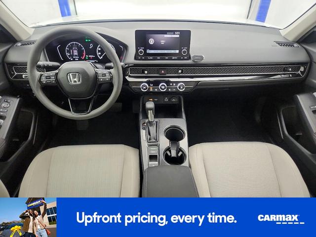Photo of 2024 White Honda Civic