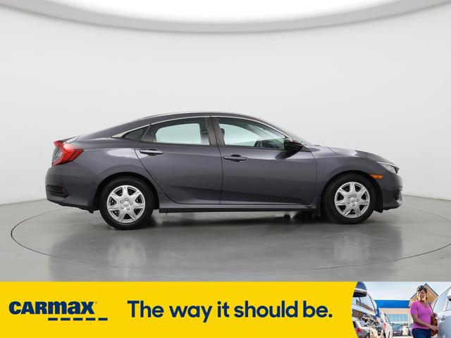 Photo of 2016 Gray Honda Civic