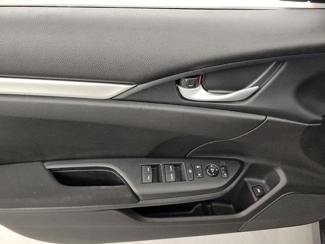 Photo of 2016 Gray Honda Civic