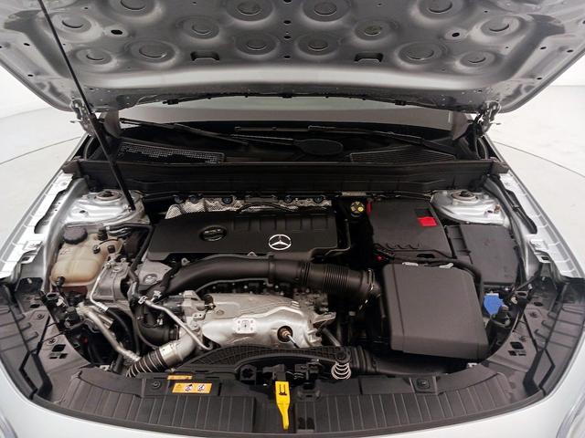 Photo of 2020 Silver Mercedes-Benz GLB 250