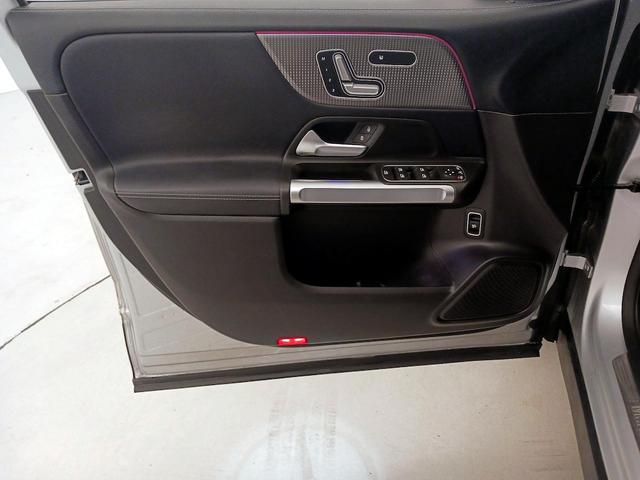 Photo of 2020 Silver Mercedes-Benz GLB 250